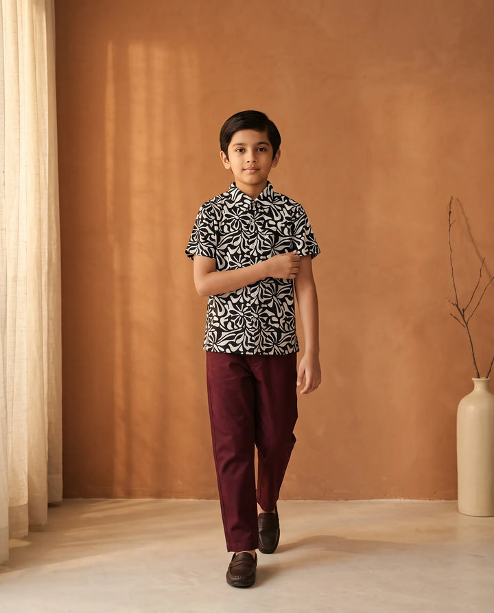 Aangan Rayon Half Sleeve Shirt for Boys – Black & White